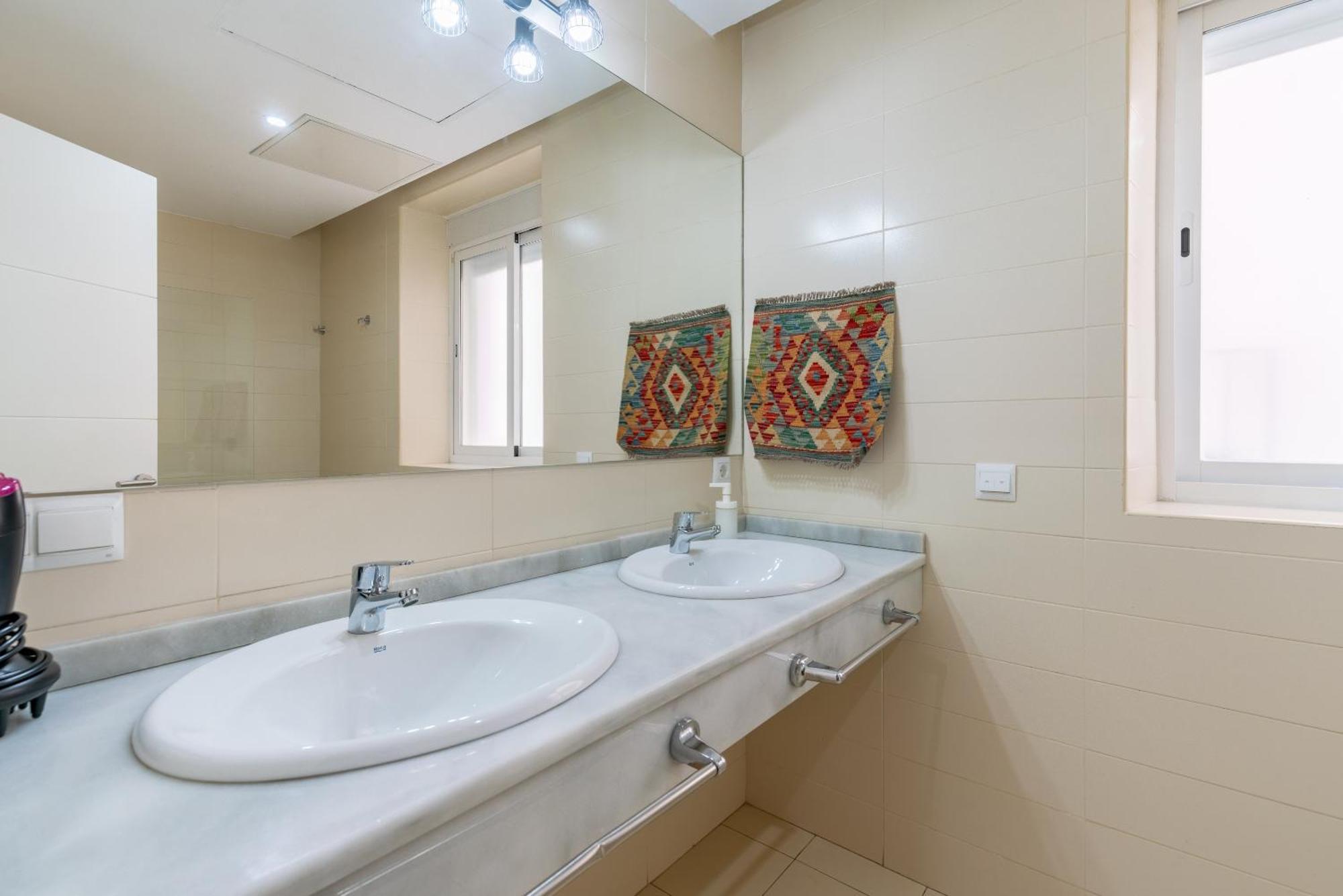 Veoapartment Alhondiga Primero เซบีญา ภายนอก รูปภาพ